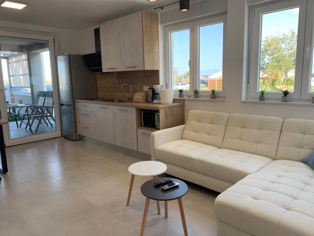 Apartmani Sunside Nin Exterior photo