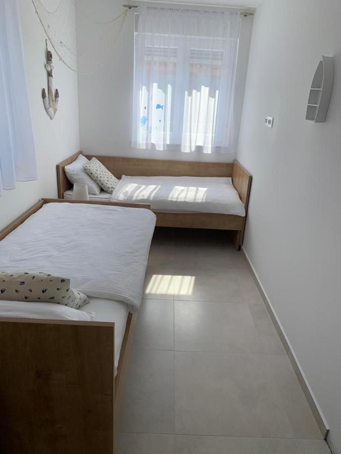 Apartmani Sunside Nin Exterior photo